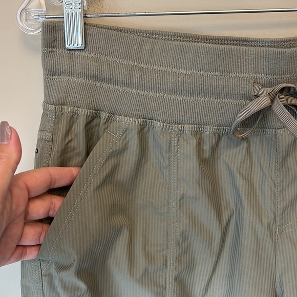 Shambhala Lightweight Unlined Active Pants size L - Picture 4 of 11